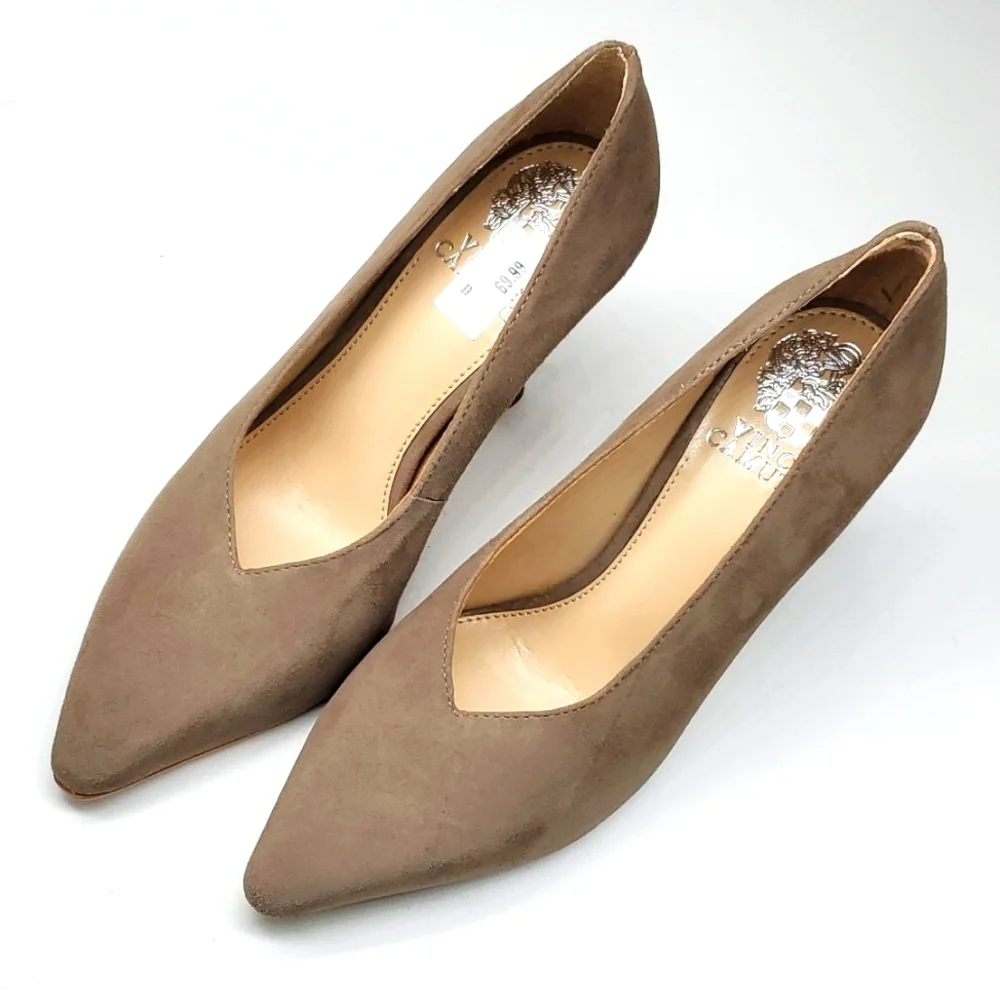 Vince Camuto ISHANI Tuscan Taupe True Suede Pumps NWT 6M